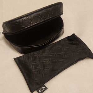 Oakley Embossed Black Sunglasses Case and Pouch
